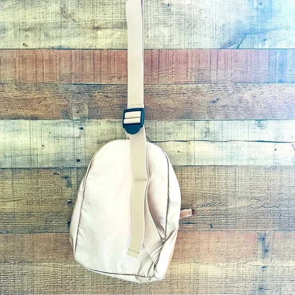 NWT Kipling Klynn Quartz Metallic Sling Backpack - Picture 12 of 12